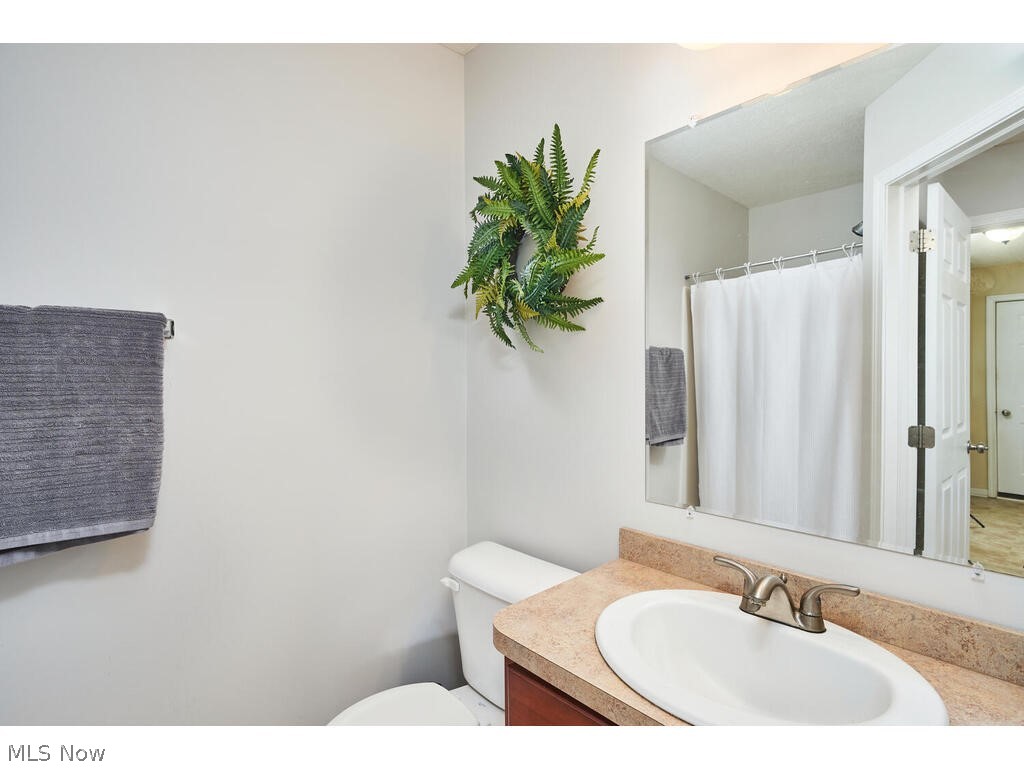 Creekside/Pleasant Lakes Condo - Residential