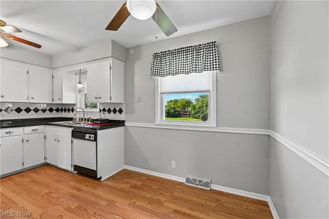 Tiny photo for 1211 Benskin Avenue SW, Canton, OH 44710 (MLS # 5238717)