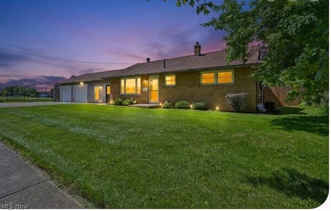 Tiny photo for 1211 Benskin Avenue SW, Canton, OH 44710 (MLS # 5238717)