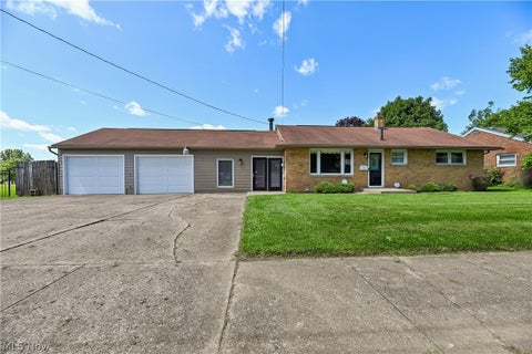 Tiny photo for 1211 Benskin Avenue SW, Canton, OH 44710 (MLS # 5238717)
