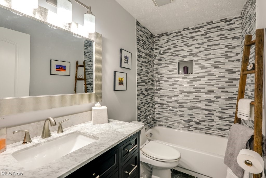 5589 Rainier Court #164, Parma, Ohio image 25