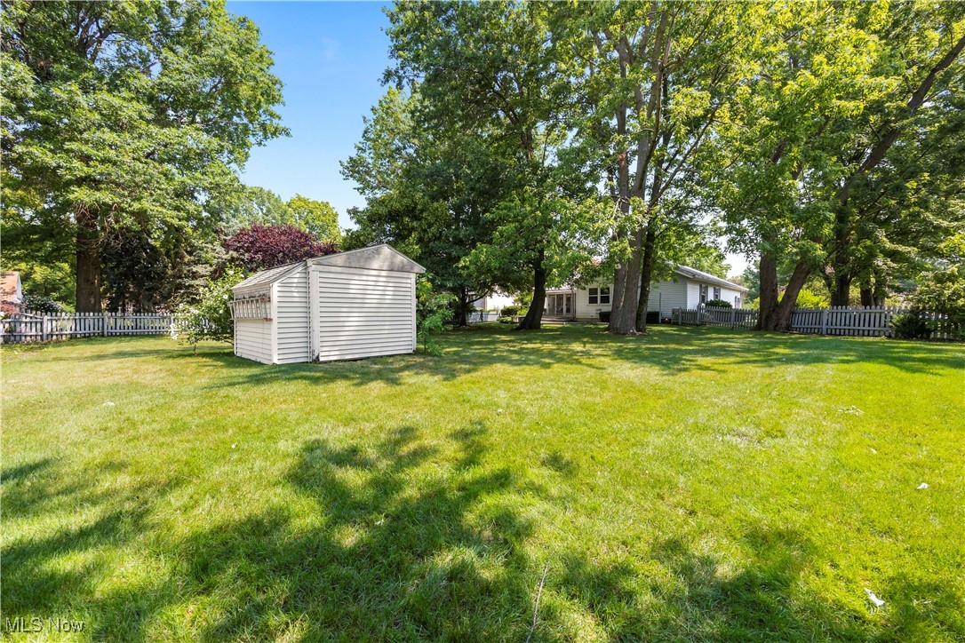 Edison Village Adult Hsng 02 - Residential