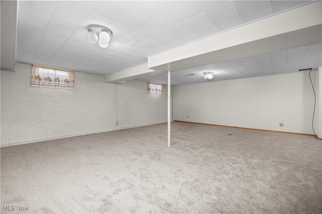 Edison Village Adult Hsng 02 - Residential