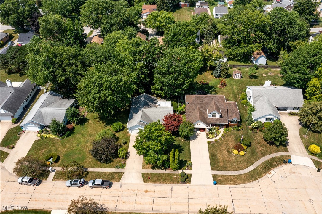 Edison Village Adult Hsng 02 - Residential