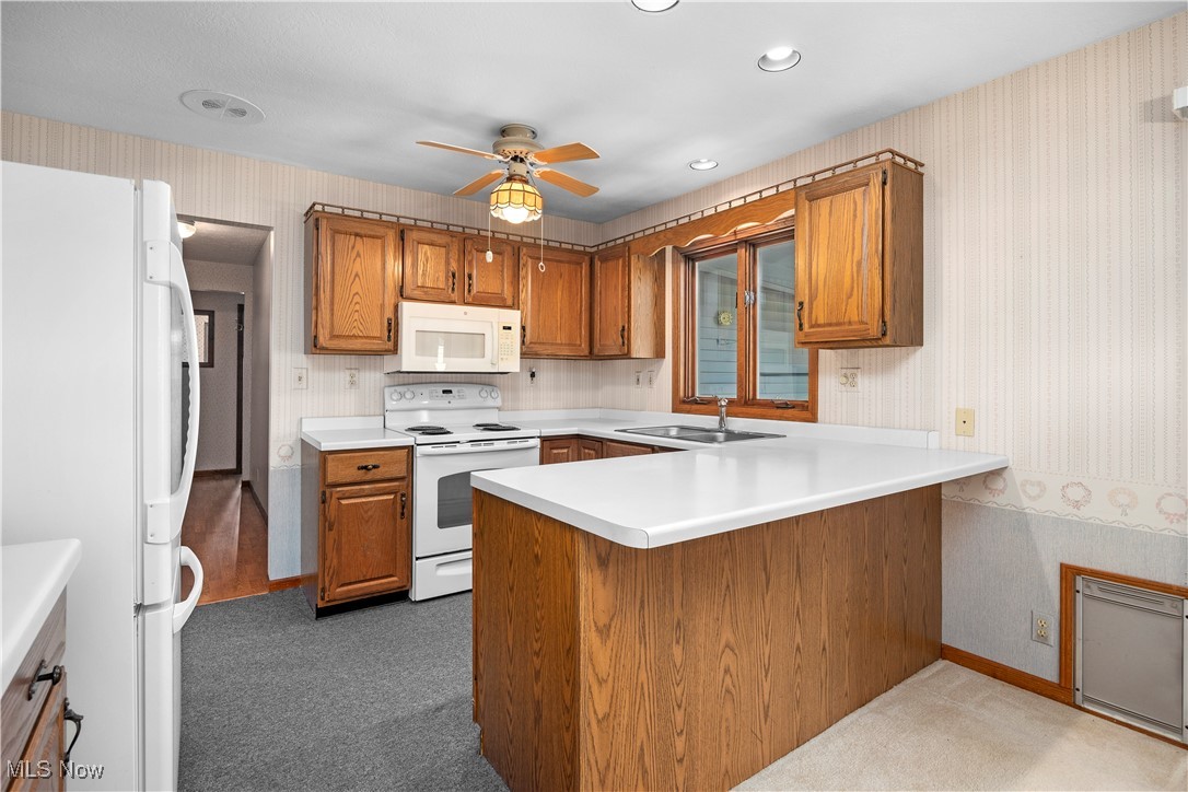 Edison Village Adult Hsng 02 - Residential