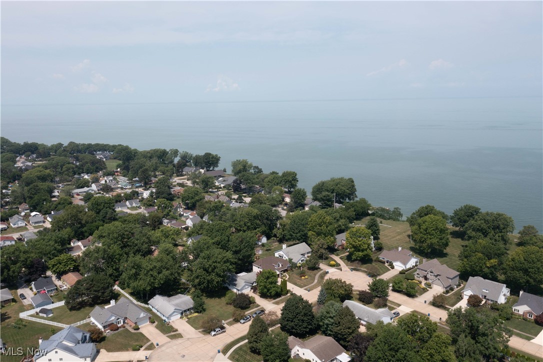 Edison Village Adult Hsng 02 - Residential