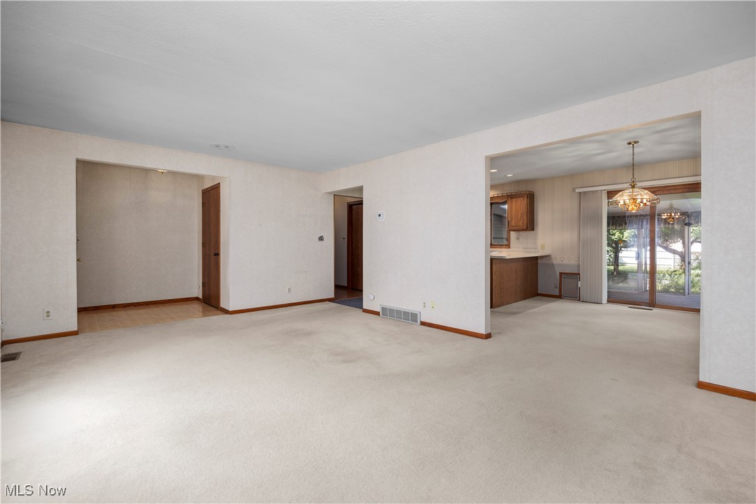 Edison Village Adult Hsng 02 - Residential