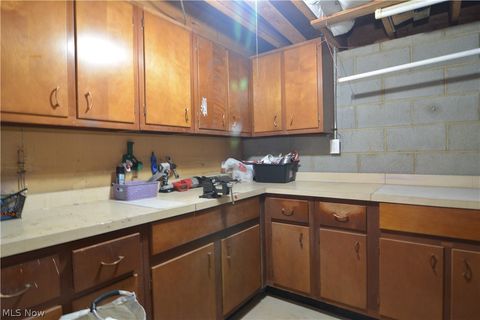 Tiny photo for 6921 Cranbrook Drive, Brecksville, OH 44141 (MLS # 5202107)