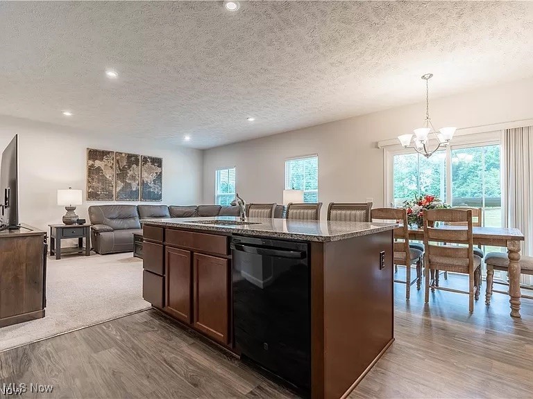 Jackson Park Place Condos Ph 10 - Residential