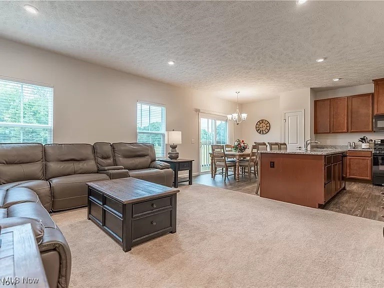 Jackson Park Place Condos Ph 10 - Residential
