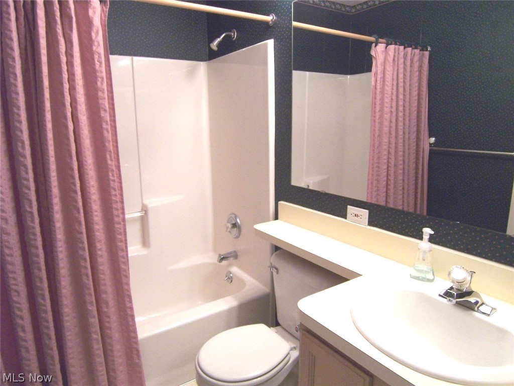 Woodbury Condo Ph VI - Residential