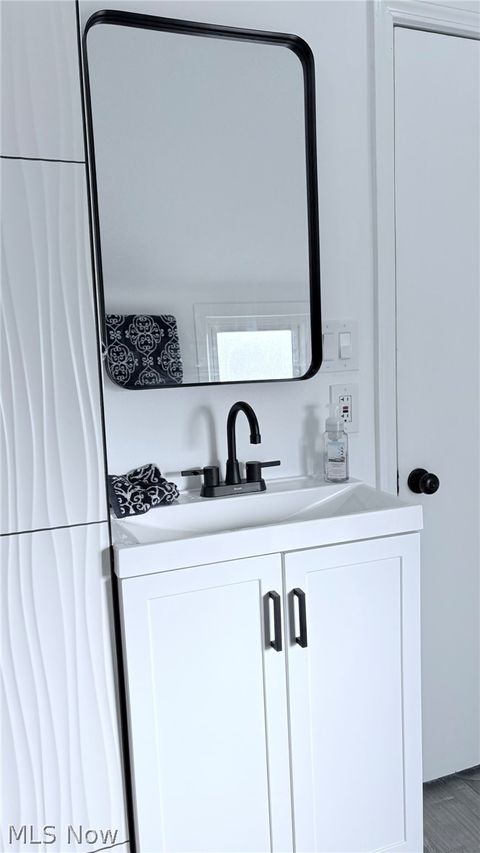 Tiny photo for 7254 Craigmere Drive, Cleveland, OH 44130 (MLS # 5188086)