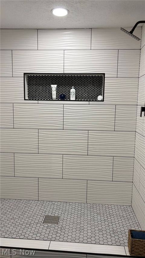 Tiny photo for 7254 Craigmere Drive, Cleveland, OH 44130 (MLS # 5188086)