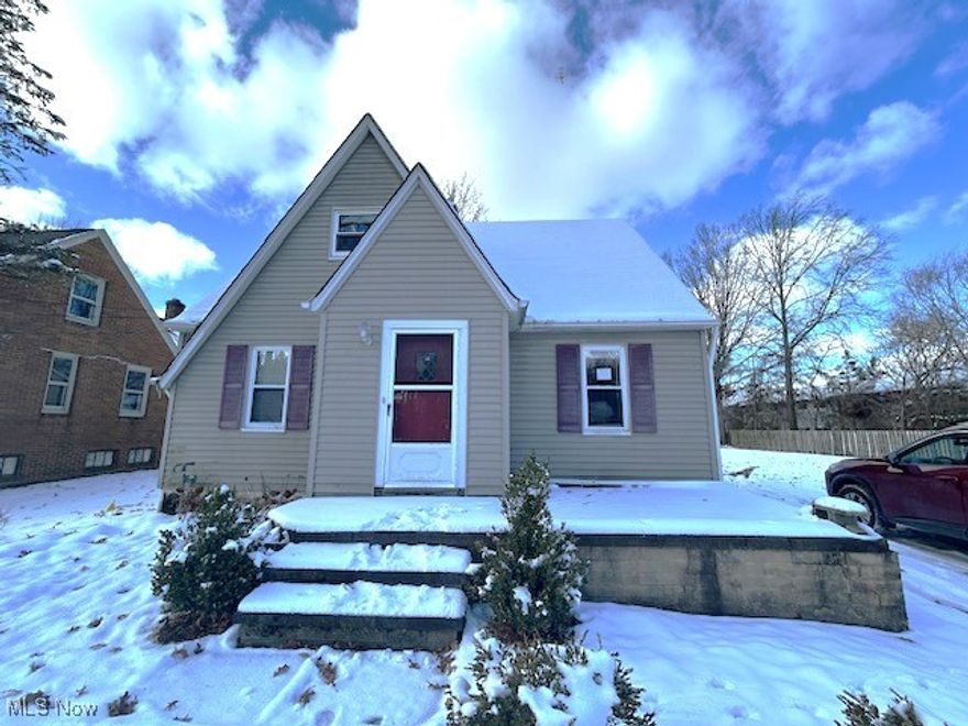 Auction Dates: 12/15/2025 - 12/17/2025
Enjoy Spacious Living in This Charming Cape Cod!
This delightful Cape Cod offers over 1,088 sq. ft. of comfortable living space, featuring 3 bedrooms— 1 on the main floor, including 2 spacious bedrooms upstairs—and 1.5 baths. A formal dining room provides the perfect setting for entertaining guests, while the kitchen boasts ample cabinetry and generous counter space for all your cooking needs. Full basement for extra storage. Nestled in a great area full of charm and character, this home is ready to welcome you. Schedule your showing today and make it yours!