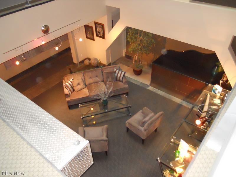 Stonebridge Plaza - Residential