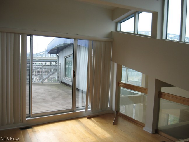 Stonebridge Plaza - Residential