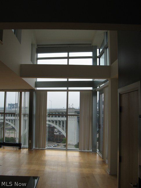 Stonebridge Plaza - Residential