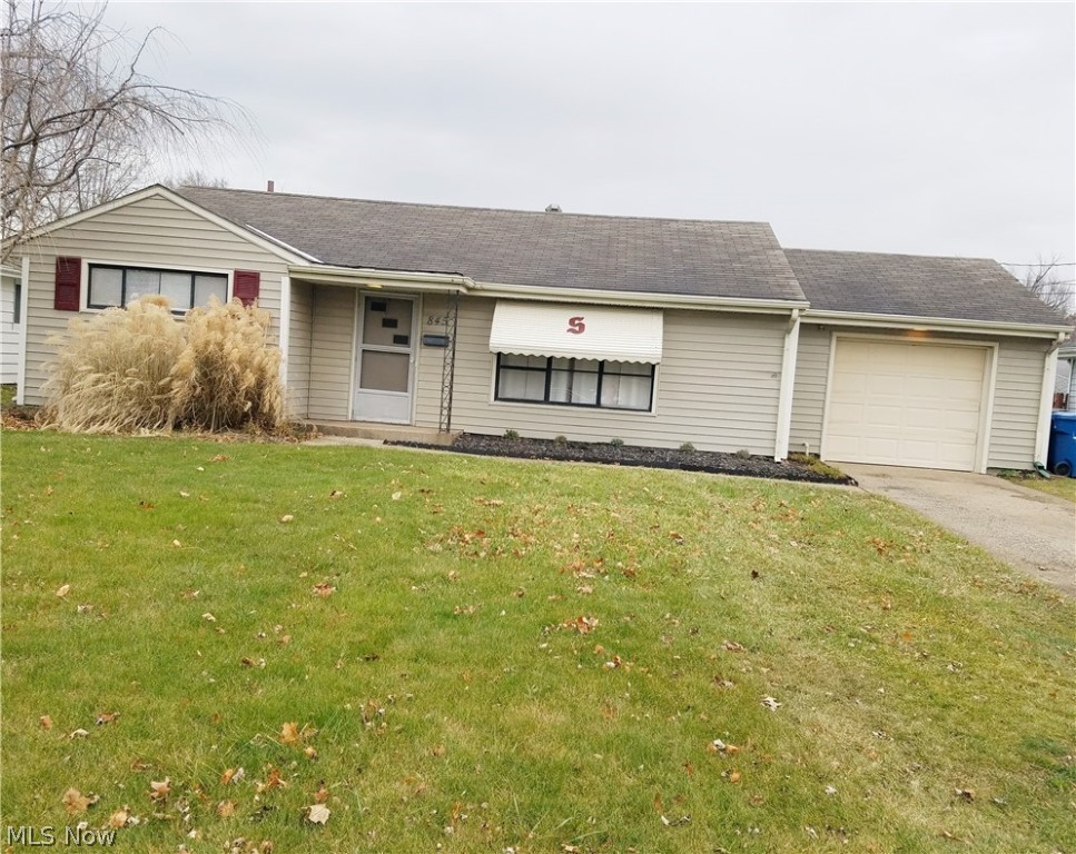 Lake Breeze Manor 01 - Residential