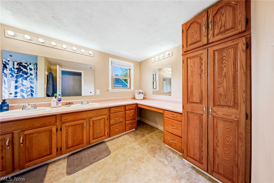 City/Wadsworth - Residential