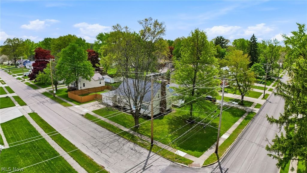 Photo of 487 West Street, Wadsworth, OH 44281 (MLS # 5206895)