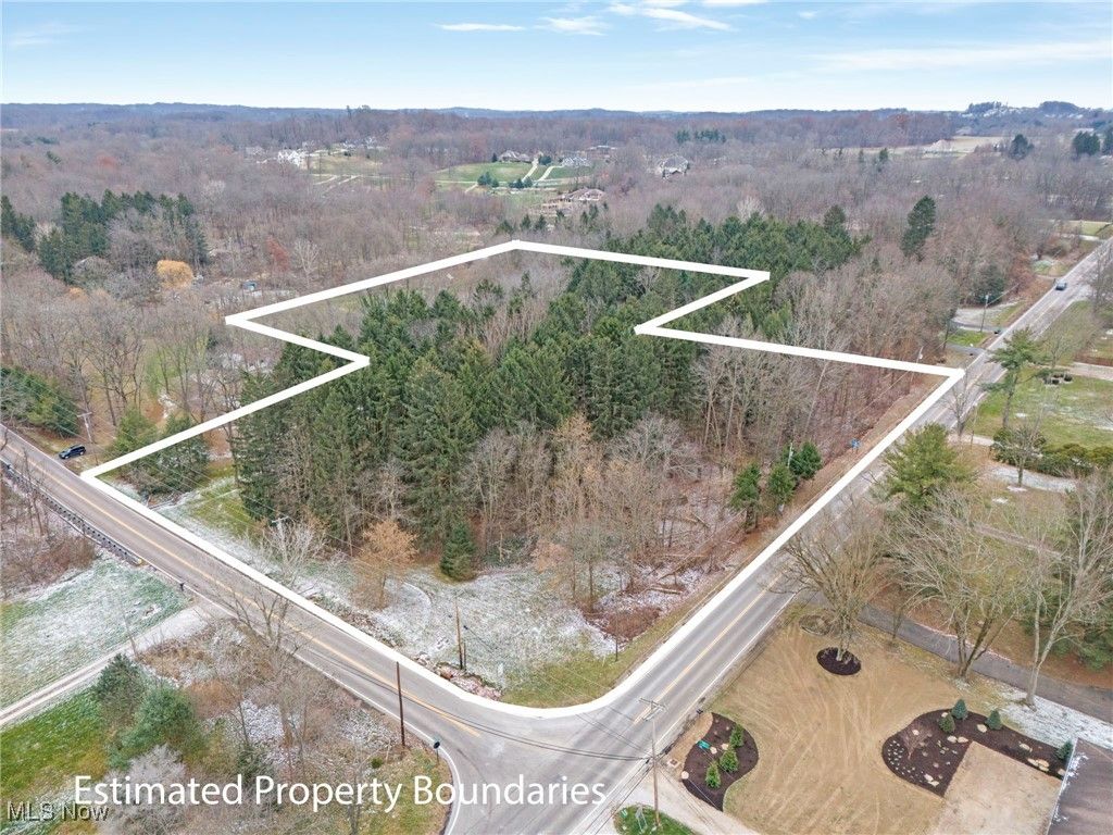 Photo of High Mill Avenue NW, Clinton, OH 44216 (MLS # 5168391)