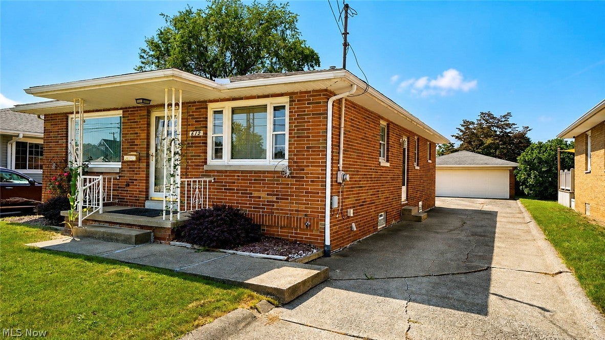 612 Ingalls Road