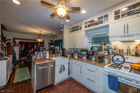 Tiny photo for 1306 W 106 Street, Cleveland, OH 44102 (MLS # 5203378)