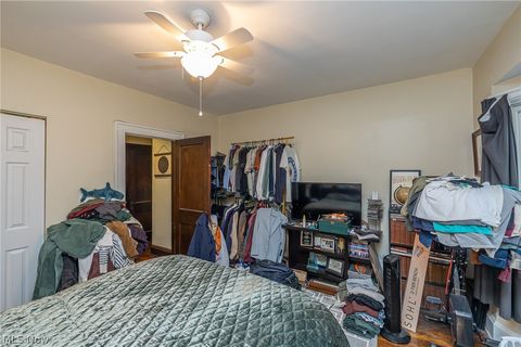 Tiny photo for 1306 W 106 Street, Cleveland, OH 44102 (MLS # 5203378)