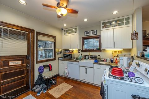 Tiny photo for 1306 W 106 Street, Cleveland, OH 44102 (MLS # 5203378)