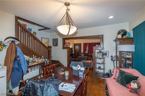 Tiny photo for 1306 W 106 Street, Cleveland, OH 44102 (MLS # 5203378)