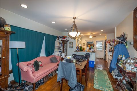 Tiny photo for 1306 W 106 Street, Cleveland, OH 44102 (MLS # 5203378)