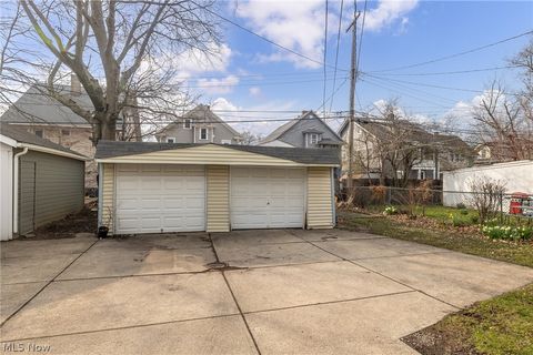 Tiny photo for 1306 W 106 Street, Cleveland, OH 44102 (MLS # 5203378)