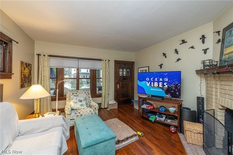 Tiny photo for 1306 W 106 Street, Cleveland, OH 44102 (MLS # 5203378)