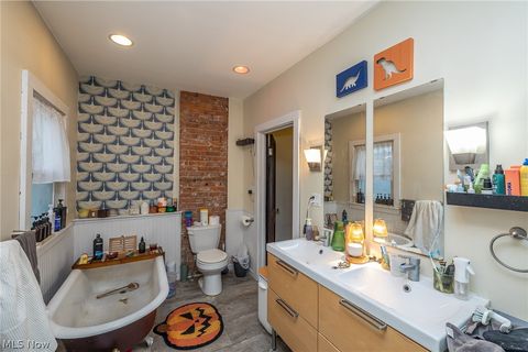 Tiny photo for 1306 W 106 Street, Cleveland, OH 44102 (MLS # 5203378)