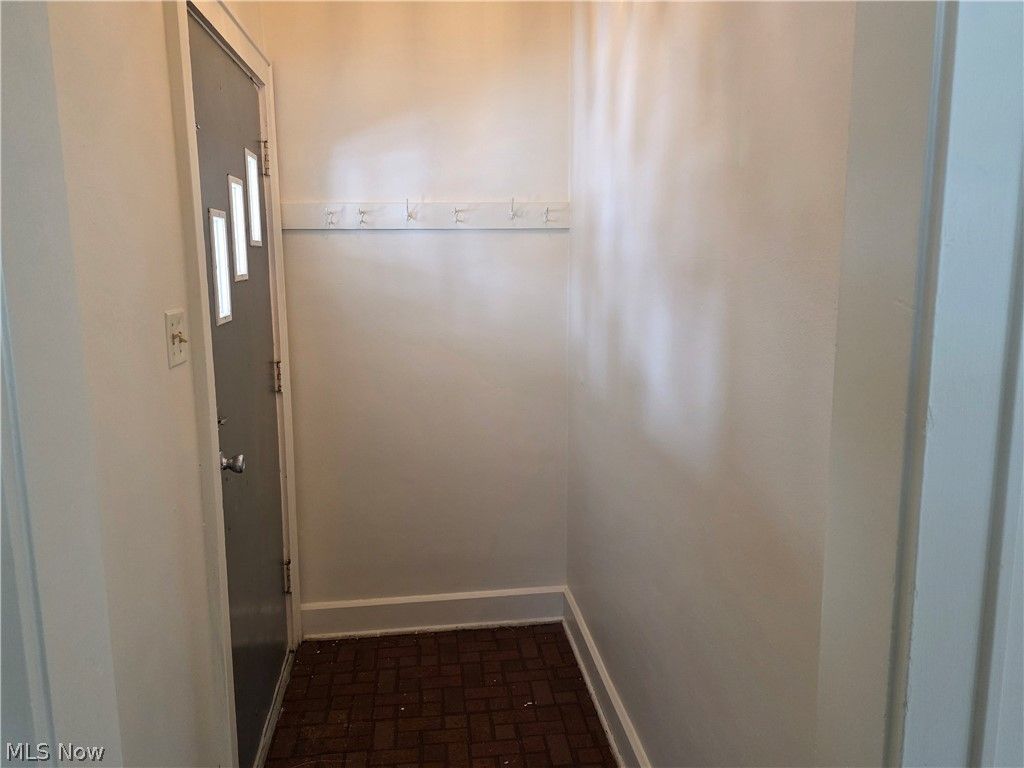 Photo of 1174 Linden Avenue, Akron, OH 44310 (MLS # 5185687)