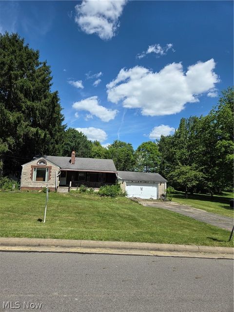 Homes For Sale - 29 Philrose Lane<br/> Poland, OH 44514