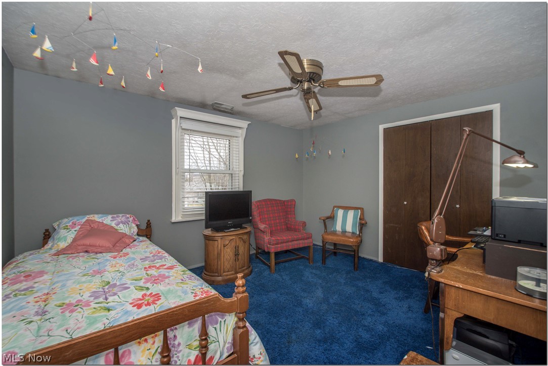 Hunting Mdws 02 - Residential