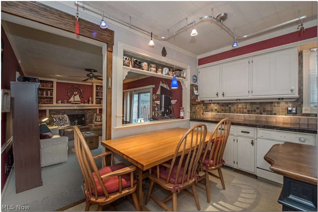 Hunting Mdws 02 - Residential