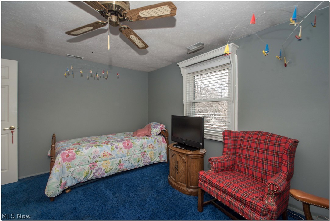 Hunting Mdws 02 - Residential