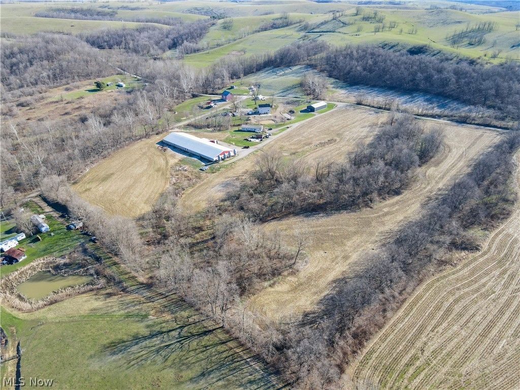 Photo of 19345 Township Rd 121, Newcomerstown, OH 43832 (MLS # 5196132)