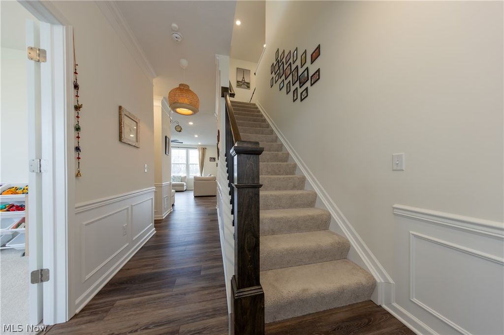 Photo of 766 River Run Road, Aurora, OH 44202 (MLS # 5195691)