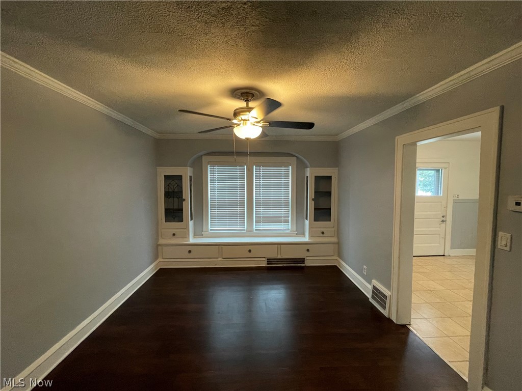 Lorain Heights 02 - Residential Lease