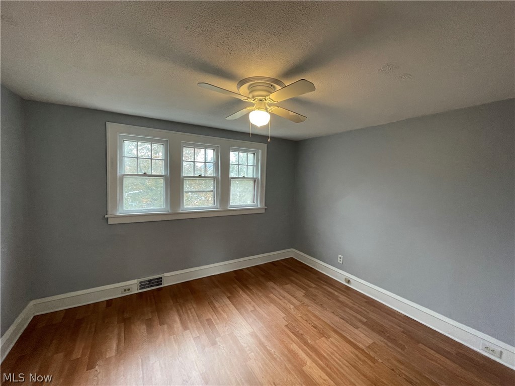 Lorain Heights 02 - Residential Lease