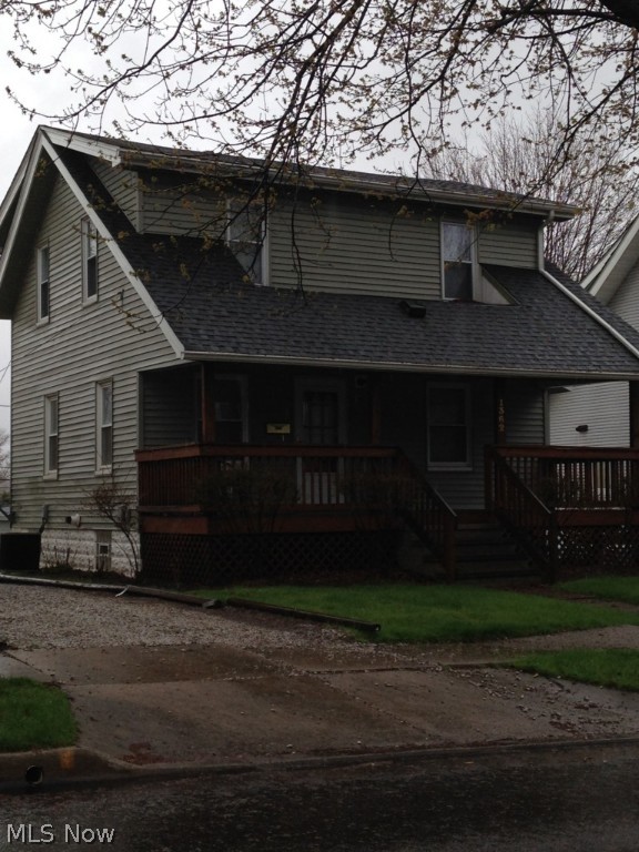Charming colonial for rent in Firestone Park! Clean, bright and sunny home with lots of natural woodwork. Eat in kitchen, formal dining room, decorative fireplace, updated bathroom. Great front porch to enjoy this summer! Full basement, detached garage. Dont miss it!