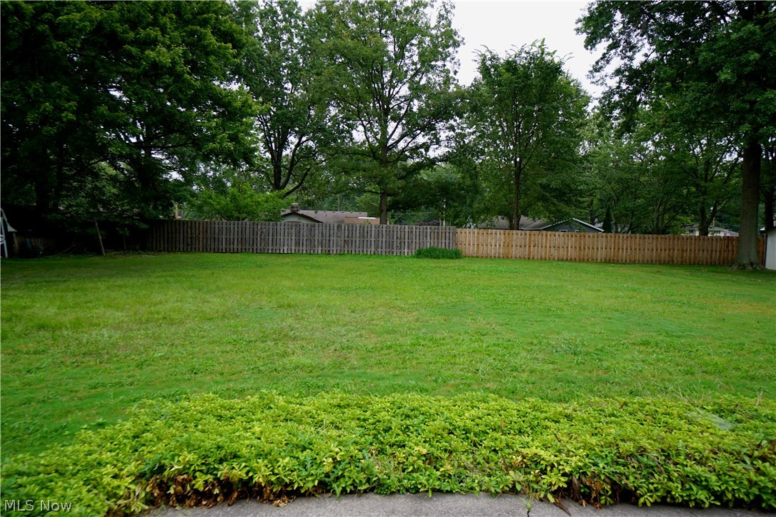 Mentor Garden Fwy Estate 02 - Residential Lease