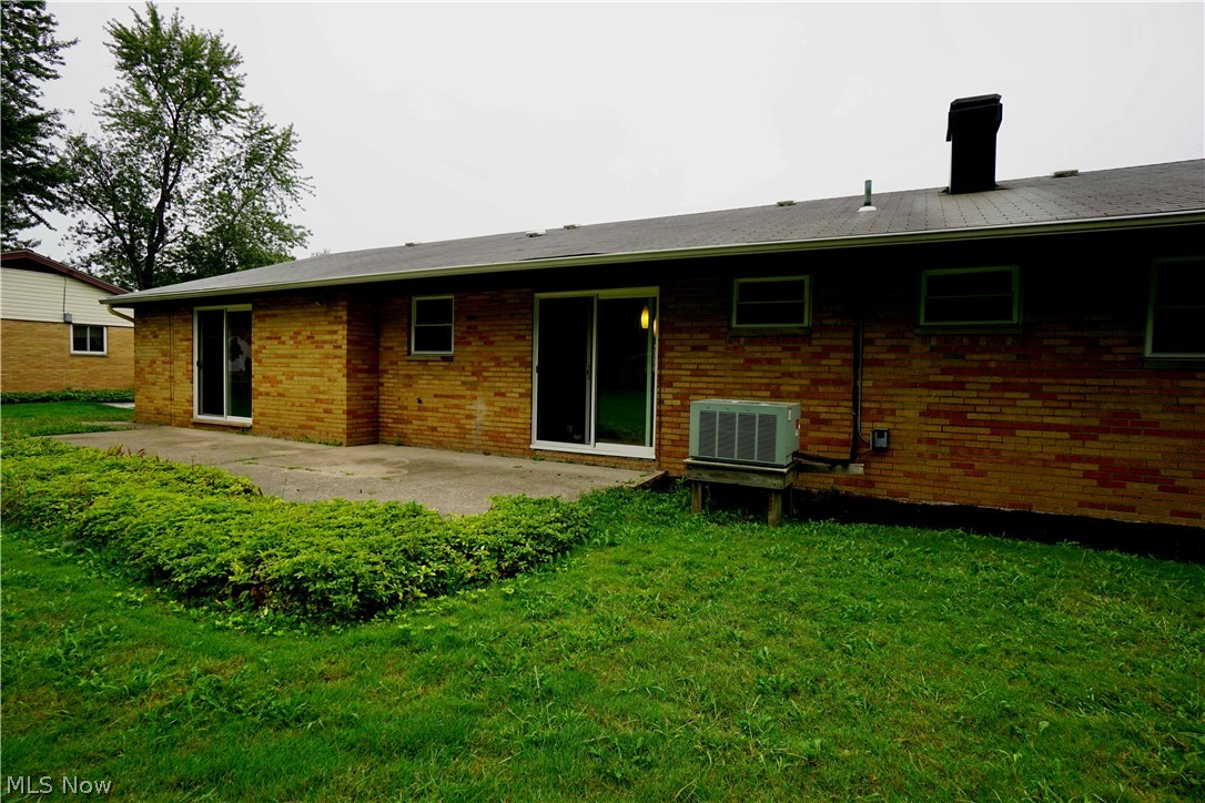 Mentor Garden Fwy Estate 02 - Residential Lease