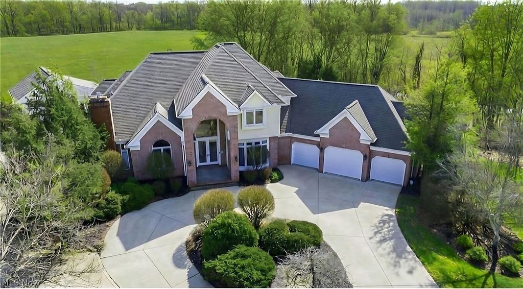 Photo of 23855 W Rim Drive, Columbia Station, OH 44028 (MLS # 5191071)