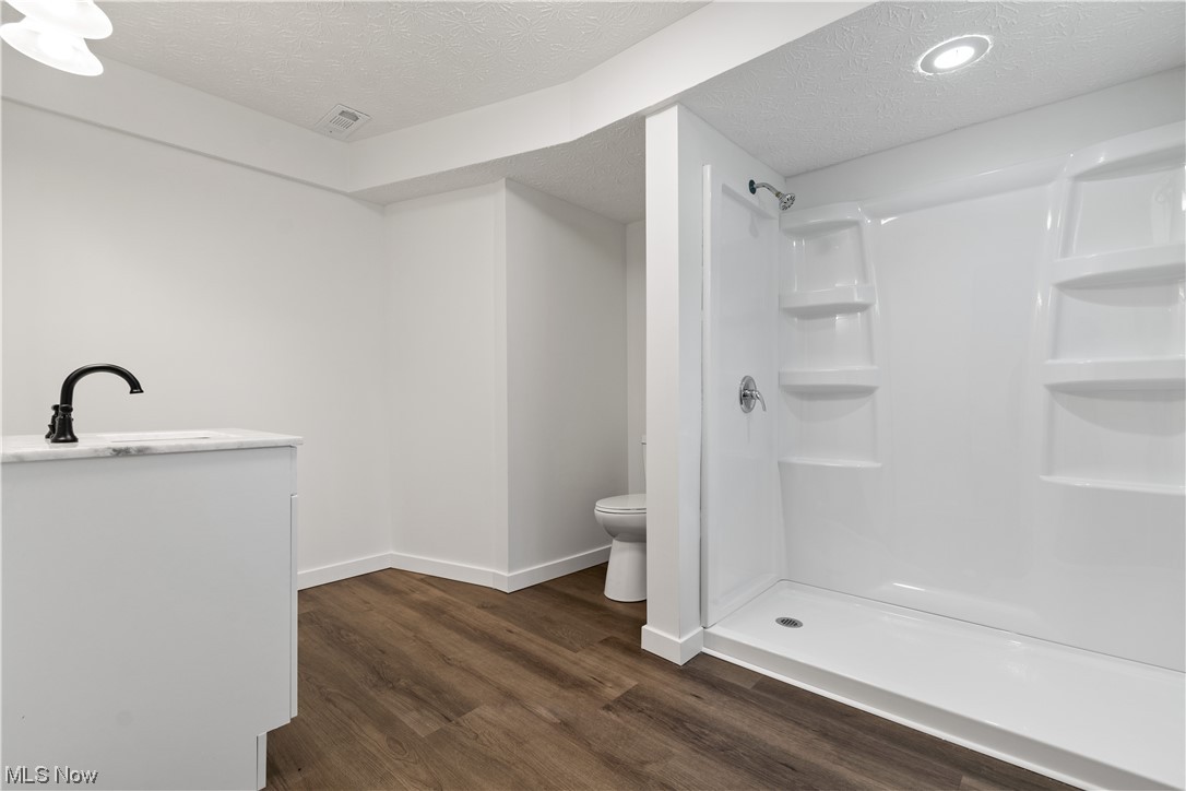 Cinnamon Lake - Residential