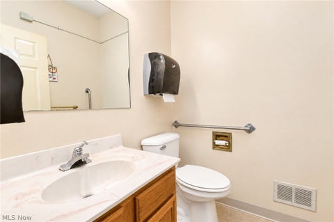 Tiny photo for 7301 Ravenna Road, Concord Township, OH 44077 (MLS # 5257102)