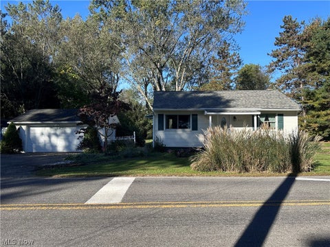 Homes For Sale - 4131 Alabama Avenue<br/> North Lawrence, OH 44666